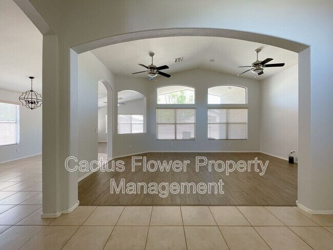 Photo - 2392 E Morelos St