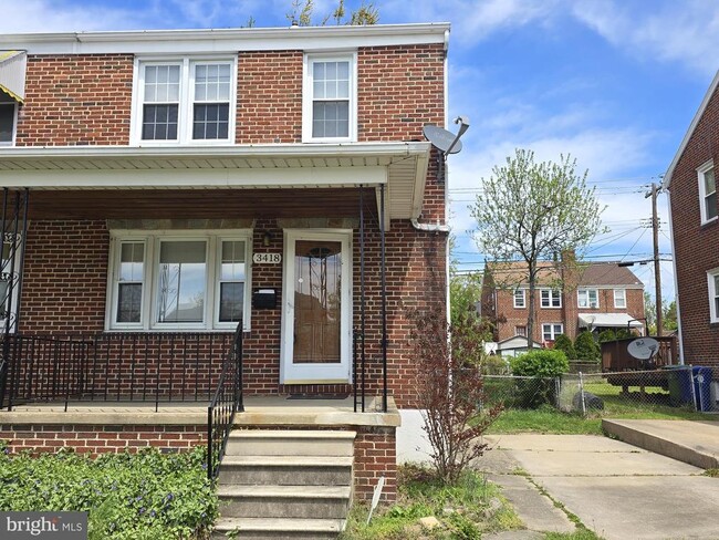 Building Photo - 3418 E Northern Pkwy Rental