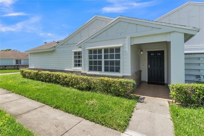 Building Photo - 13737 SW 147th Cir Ln