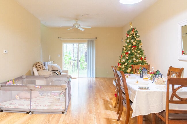 Photo - 9079 Iron Oak Ave