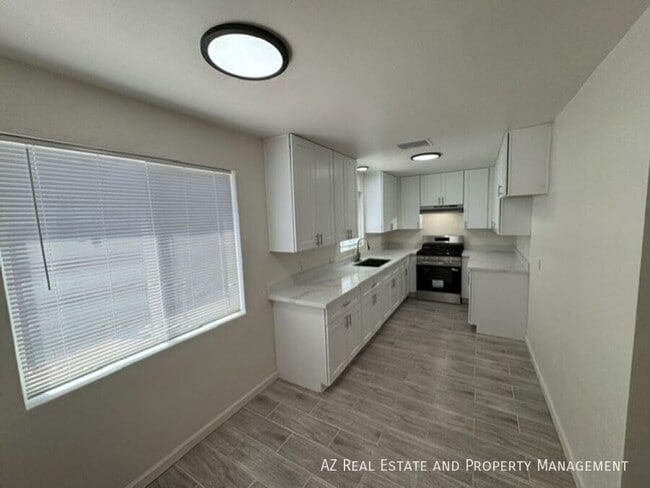 Photo - 1005 E Turney Ave Unit 4