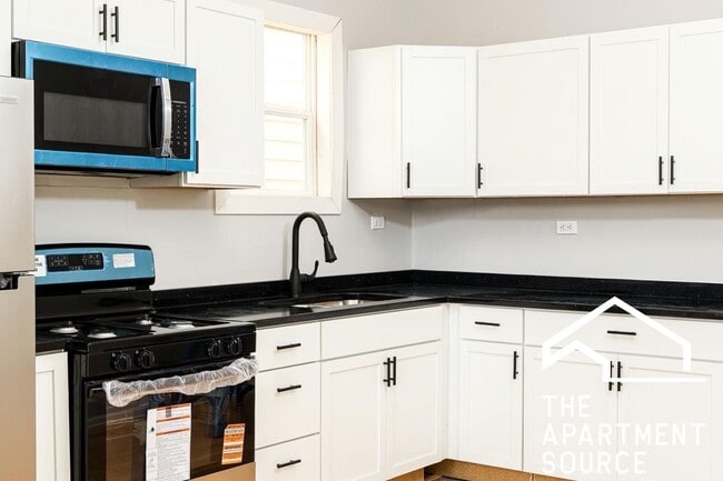 Photo - 3714 W Cortland St Condo Unit 1F