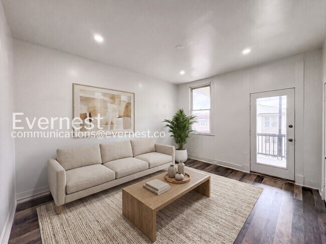 Photo - 2440 Callow Ave Unidad 3rd floor