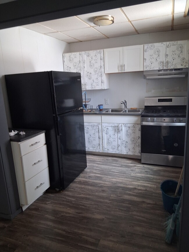 305 Penn St Unit 1