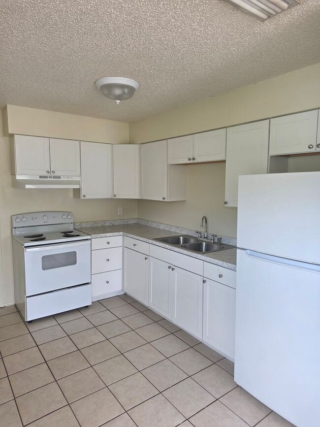 Photo - 3/2 DUPLEX