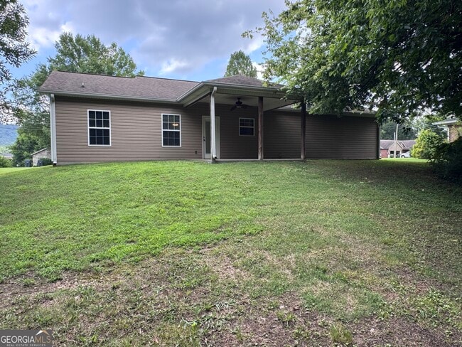 Photo - 217 Guyler St
