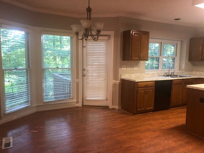 Photo - 4926 Benthaven Ln