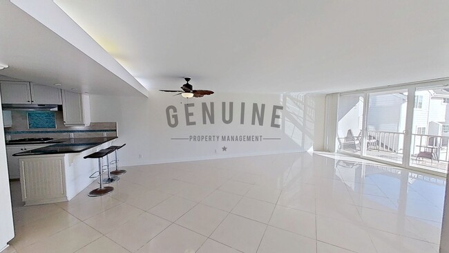 Photo - 2Bd 2Ba Spacious Newport Bay Front Condo