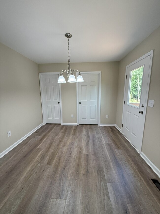 Photo - 153 Charlotte Cir