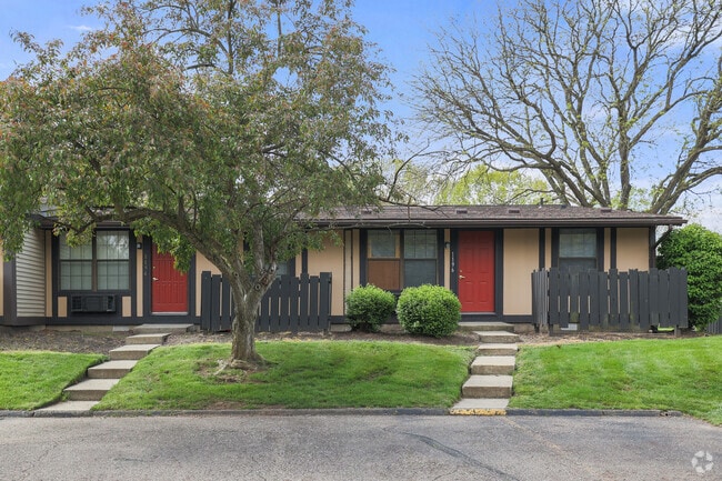 Pinewood Apartments