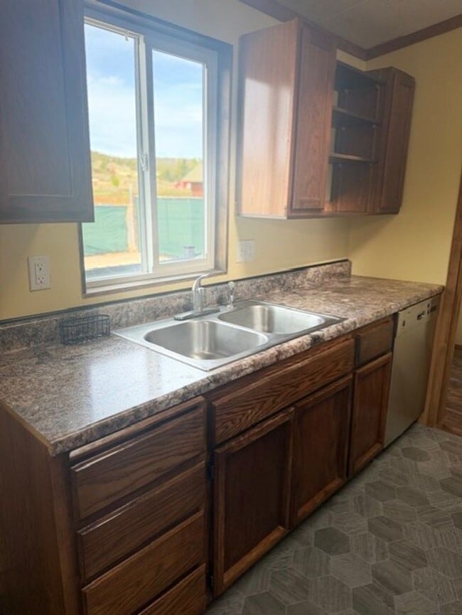 2346 Frontage Rd