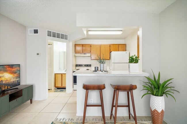 One Bedroom - 1 Bed / 1 Bath - 548 Sq.Ft.