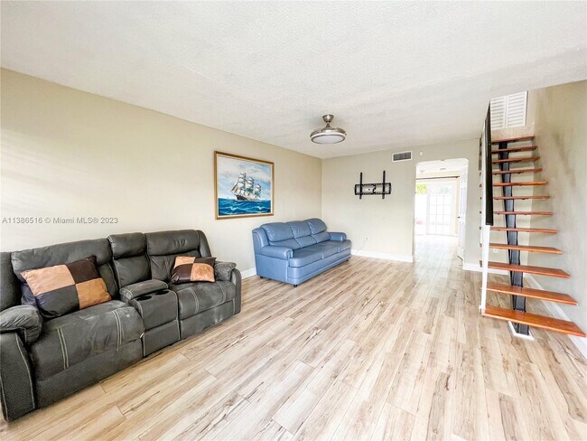 Photo - 5808 W 18th Ave