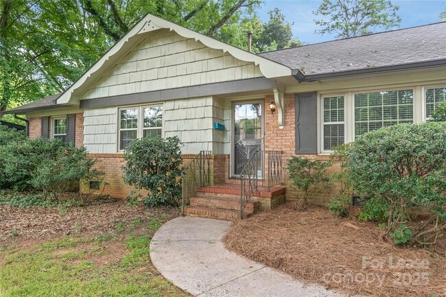 Photo - 2200 Collingdale Pl