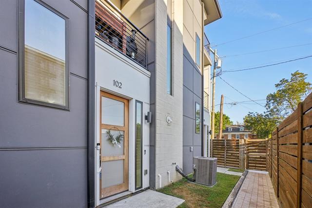 Photo - 145 N Henderson Ave Unidad 102