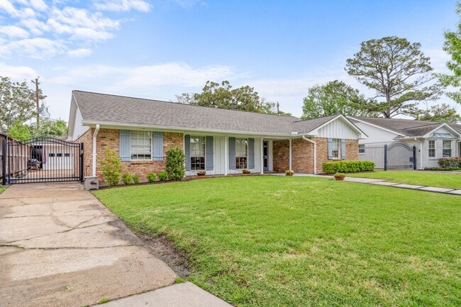 Photo - 6158 Burgoyne Dr.