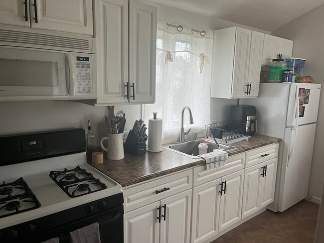 Photo - 102 Summer St Unit 2