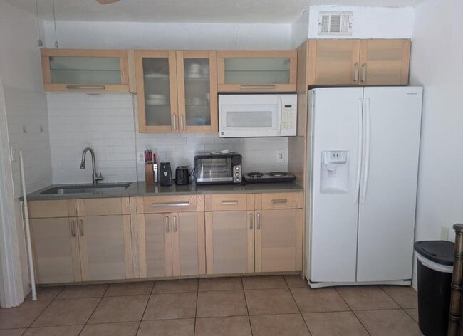 Building Photo - 6232 62nd Ave N Unit F