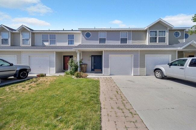 Photo - 175 E Wayfield Dr House