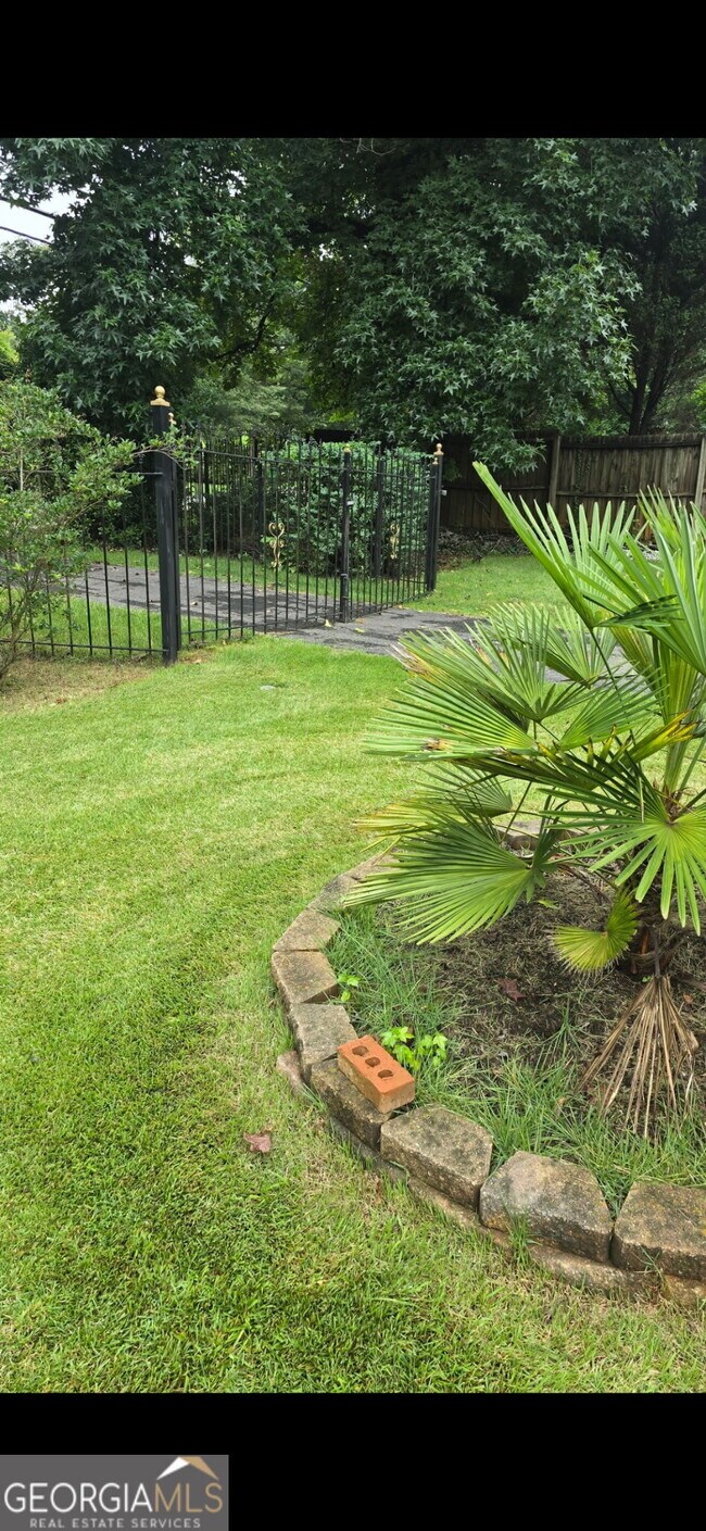 Photo - 4349 Redan Rd