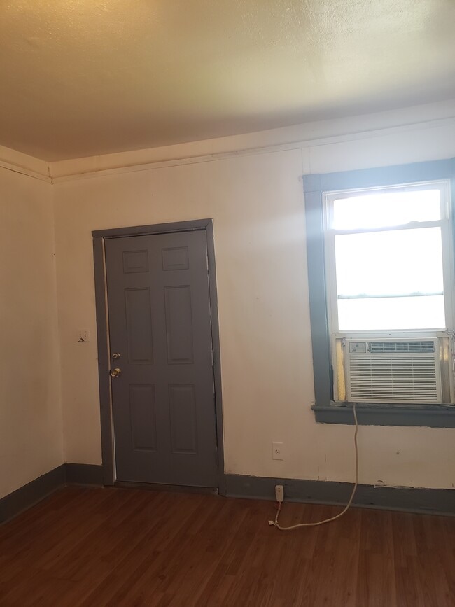 Living Room - 8 Mastick St Unit B