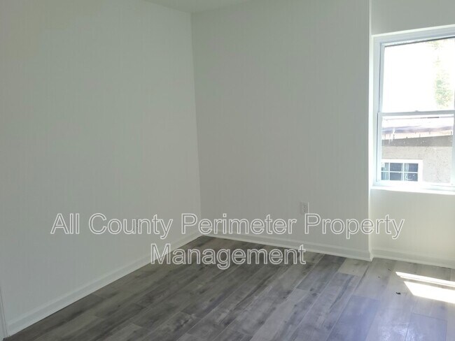 Photo - 1154 Windsor St SW Unidad B