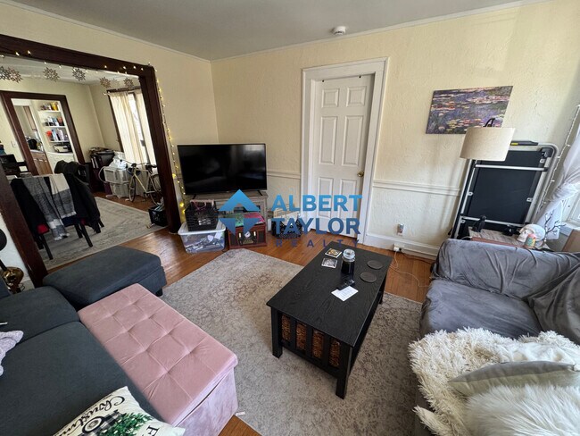 Photo - 58 Brock St Unit 2