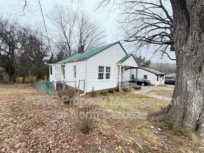 Photo - 231 Fairview Dr