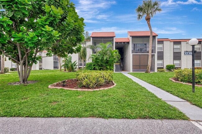 Building Photo - 3239 S Beneva Rd Unit 201 Rental