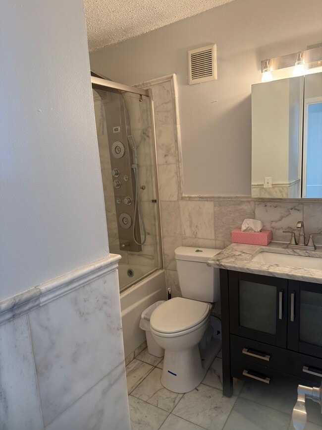 Photo - 2540-40 Shore Blvd Unit 3Q