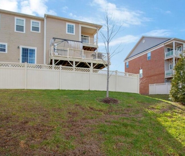 Photo - 11472 Stockport Pl