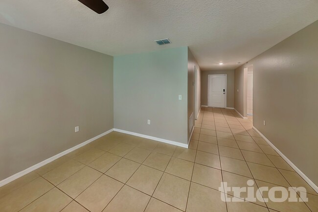Photo - 2786 Flynn St