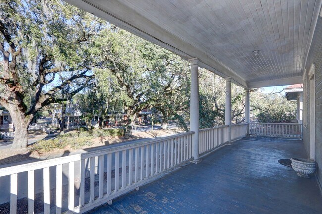 Photo - Large Historic Three (of four) Bedroom Apartment Unit Apartment A