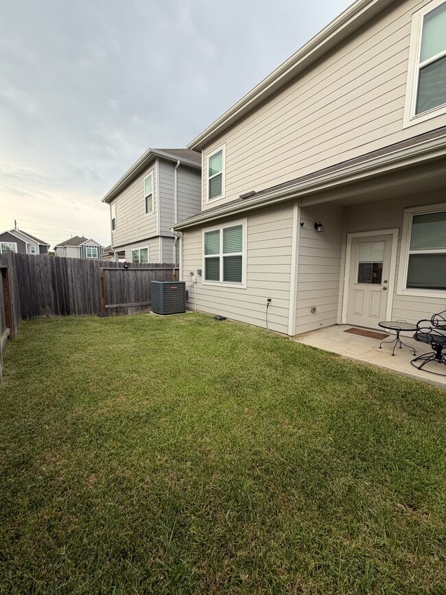 Photo - 3907 Arslan Dr