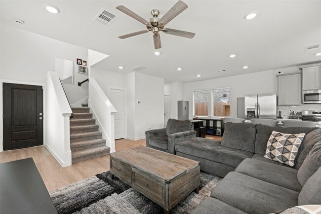 Photo - 31931 Abington Vlg Wy