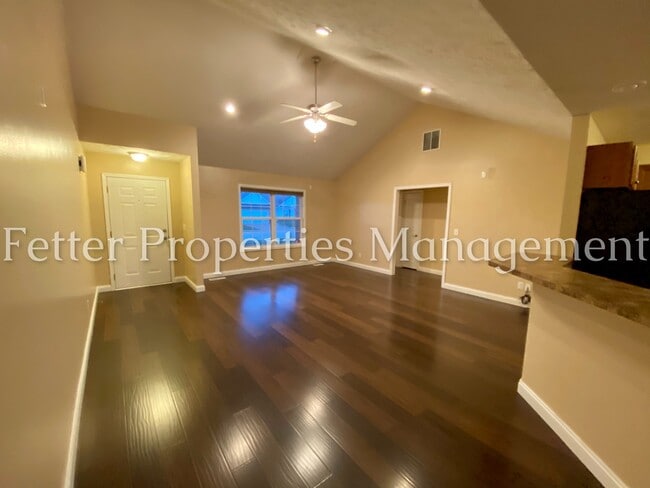 Photo - 10571 Tecumseh Dr