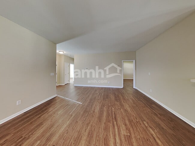 Photo - 116 Brewster Ct