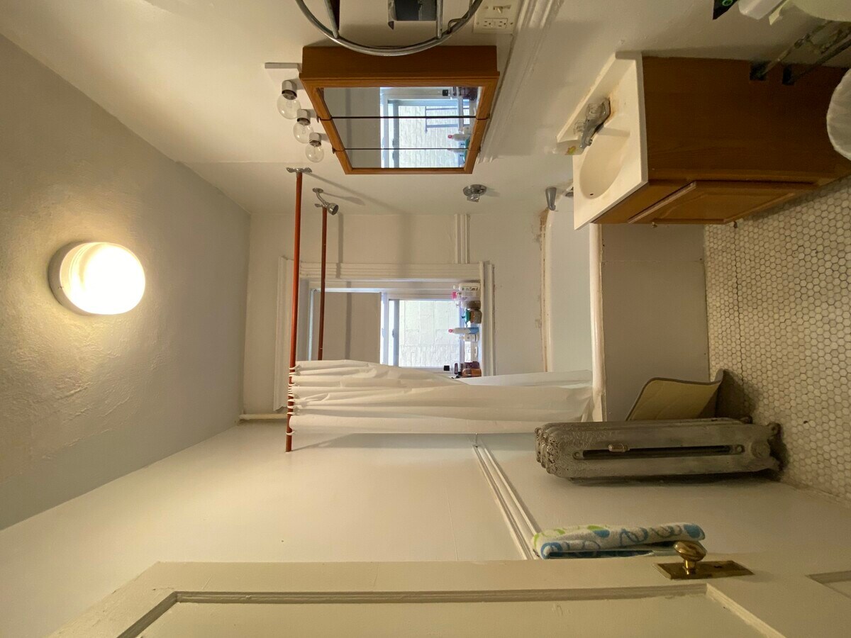 Photo - 1350 Comm.Ave. Unit 8 Unit 8