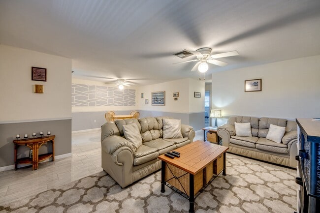 Photo - 909 SE 46th Ln Unit 909 SE 46th Ln  202