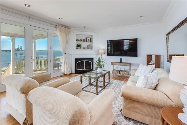 Photo - 131 Washington St