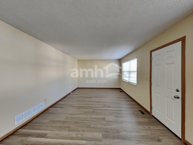 Photo - 8558 Rodebaugh Rd