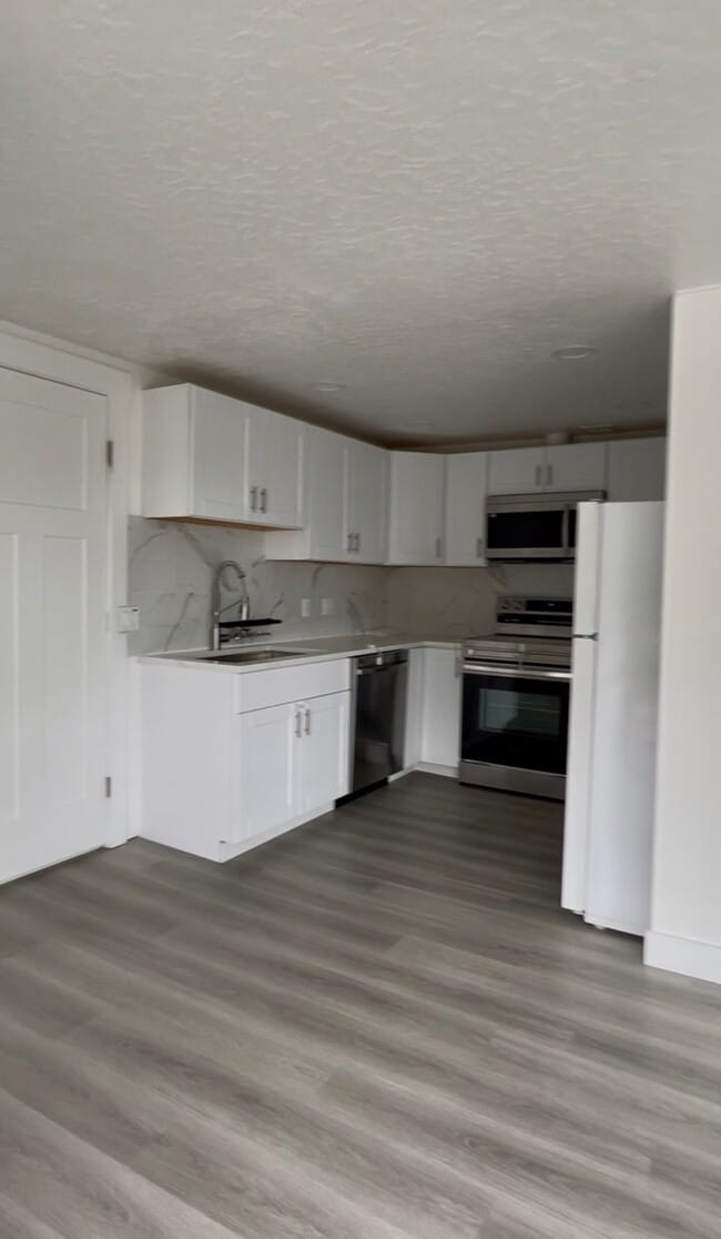 1435 NE Mast Ave Unidad Upper Unit
