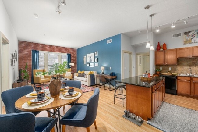 Photo - Galleria Parc Apartments