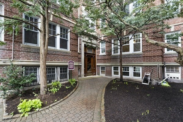 Building Photo - 1697-1699 Cambridge St Unit 36 Rental