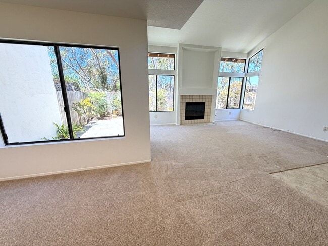 Photo - 2060 Coolngreen Ln