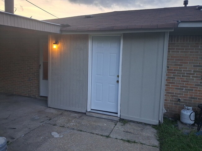Photo - 3268 Raintree Dr