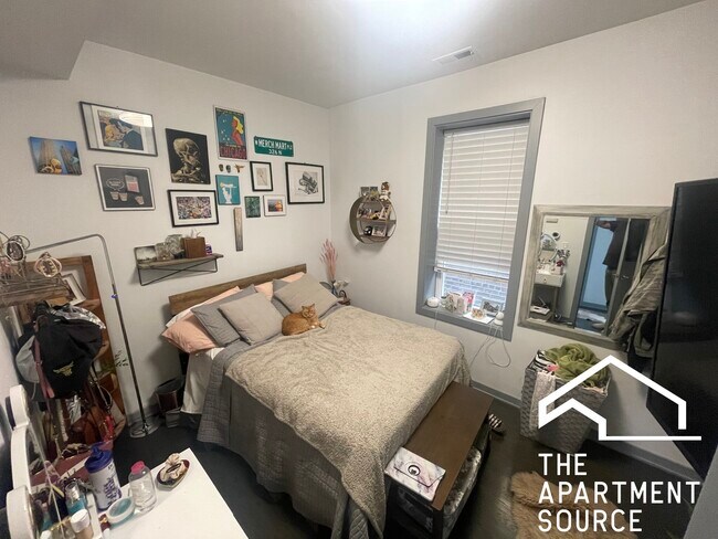 Photo - 2834 W Diversey Ave Unit 2F