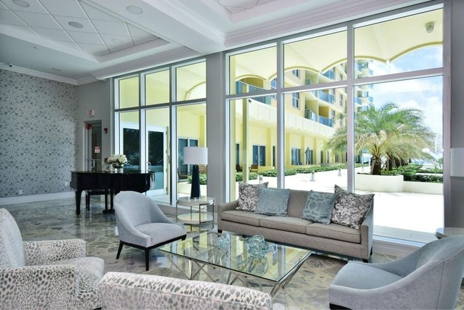 Ocean Room on Main Lobby - 2501 S Ocean Dr Unit The Wave Hollywood #1527