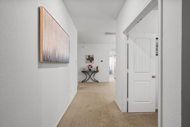 Photo - 1208 Ravenside Cove