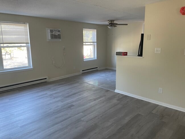 Photo - 1600 Kingston Ave Unit 44